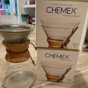 Chemex coffee maker and filters